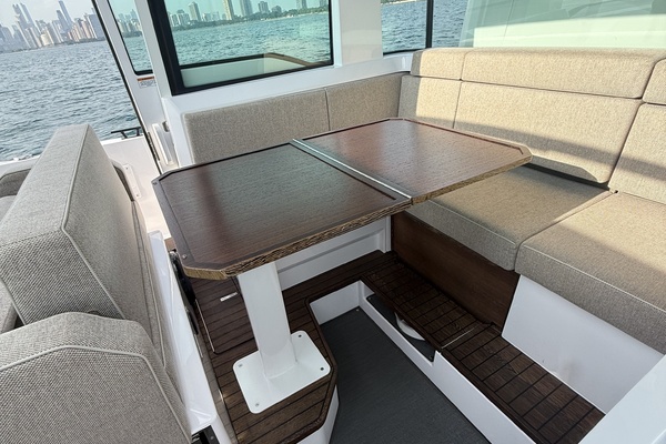 37ft Axopar Yacht For Sale