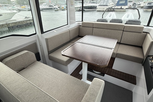 37ft Axopar Yacht For Sale