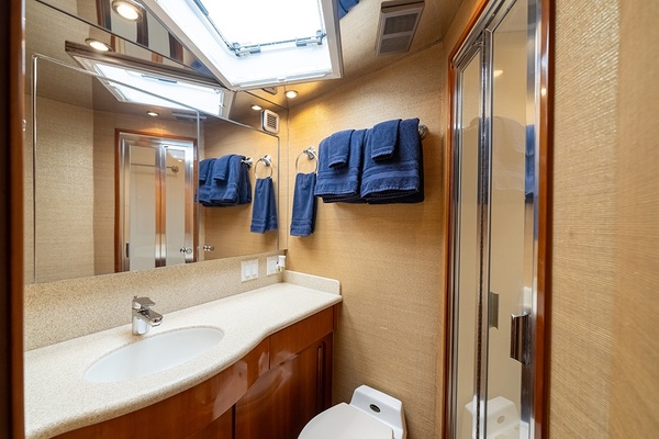 FRIENDSHIP 55ft Hatteras Yacht For Sale