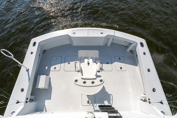 Hatteras 55 Convertible Yacht For Sale