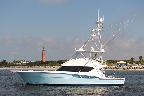 Hatteras 55 Convertible Yacht For Sale