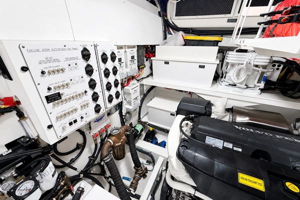60ft Cruisers Yacht For Sale