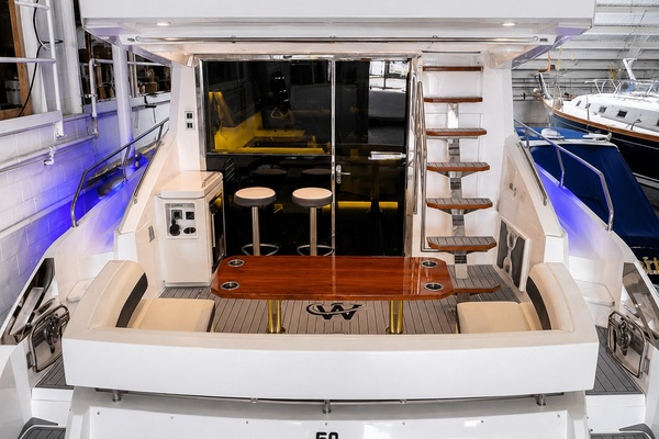 60ft Cruisers Yacht For Sale