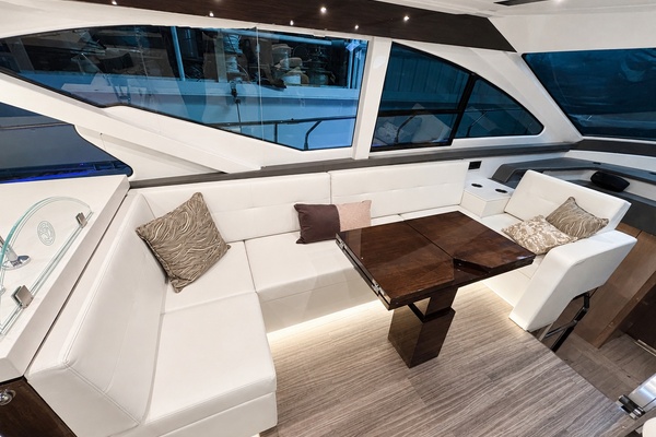60ft Cruisers Yacht For Sale