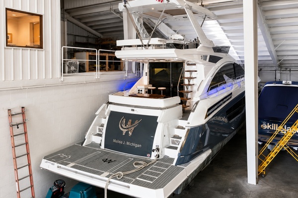 60ft Cruisers Yacht For Sale