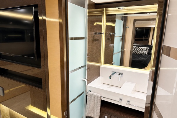 60ft Cruisers Yacht For Sale