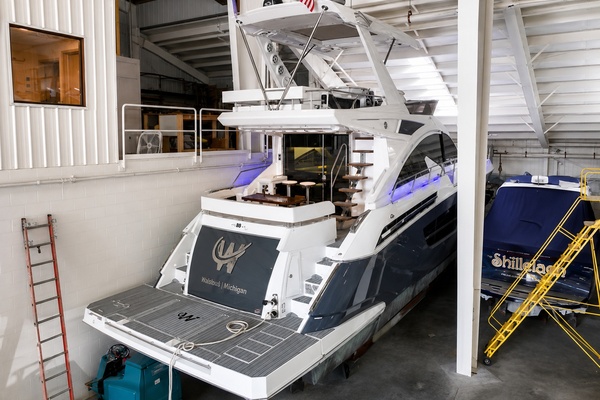60ft Cruisers Yacht For Sale
