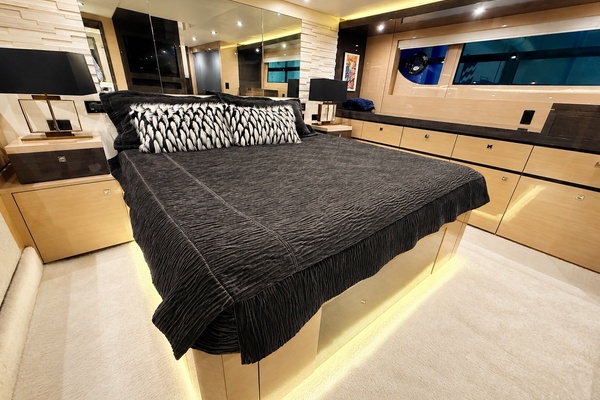 60ft Cruisers Yacht For Sale