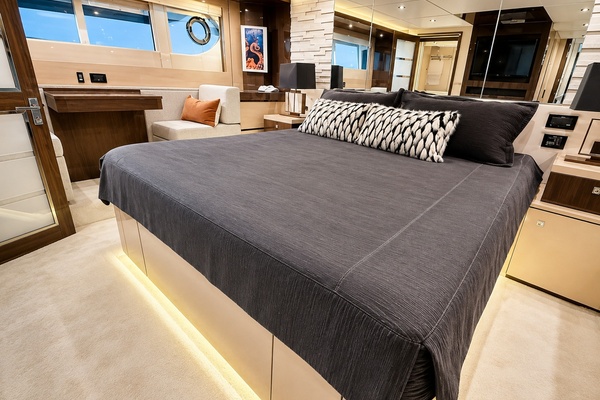 60ft Cruisers Yacht For Sale