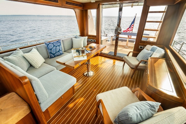 56ft Hunt Yachts Yacht For Sale