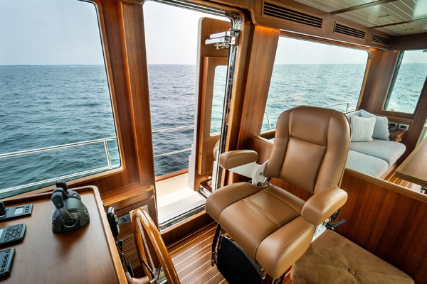 56ft Hunt Yachts Yacht For Sale
