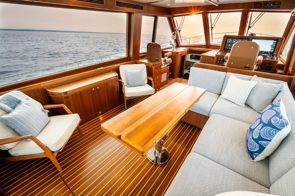 56ft Hunt Yachts Yacht For Sale