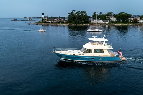 56ft Hunt Yachts Yacht For Sale