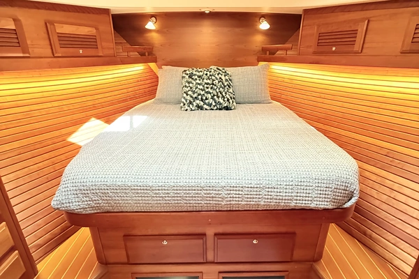 Sabre 42 Salon Express Yacht For Sale
