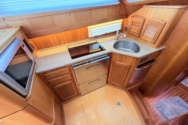 OFF PISTE 42ft Sabre Yacht For Sale