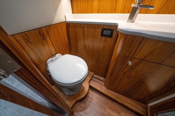 C Phase 58ft Ritchie Howell Yacht For Sale
