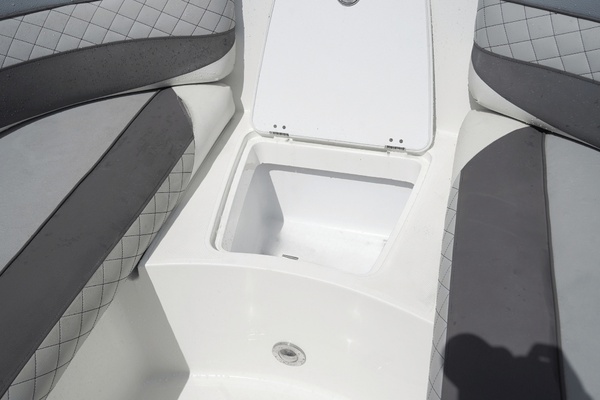 26ft Hurricane Yacht For Sale