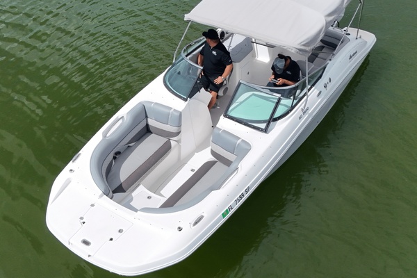 26ft Hurricane Yacht For Sale