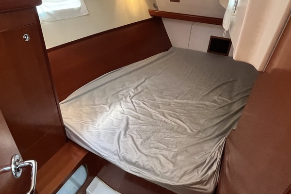 Paloma 39ft Beneteau Yacht For Sale