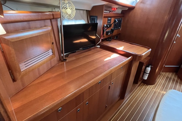 Paloma 39ft Beneteau Yacht For Sale