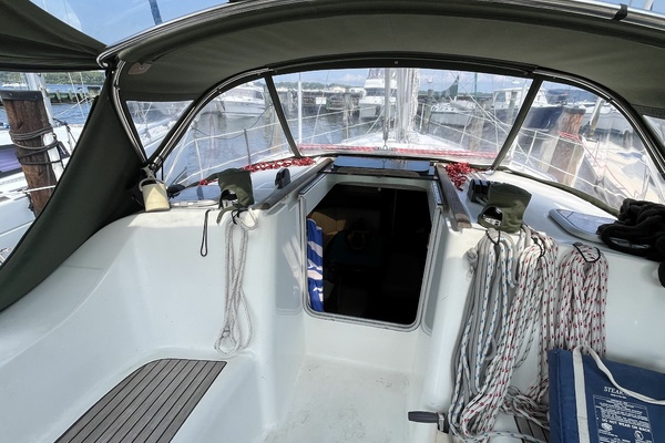 Paloma 39ft Beneteau Yacht For Sale