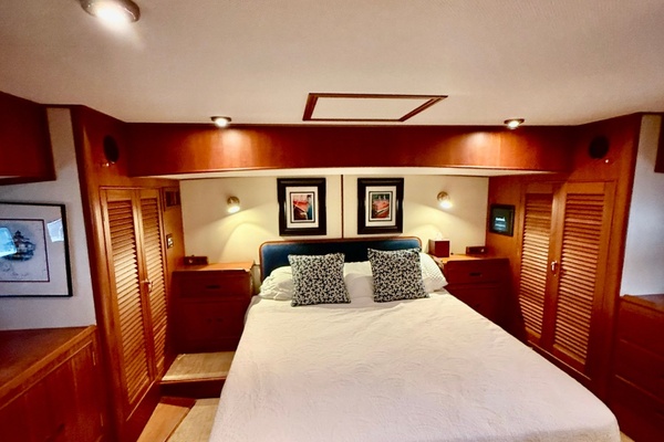 52ft Grand Banks Yacht For Sale