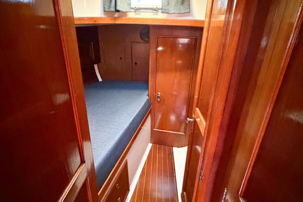 33ft Nonsuch Yacht For Sale