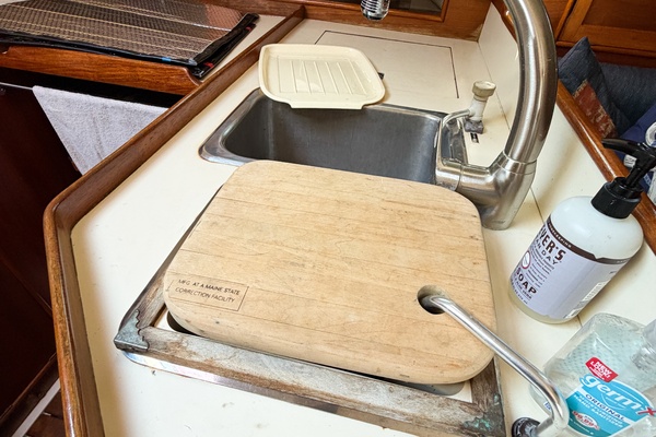 33ft Nonsuch Yacht For Sale