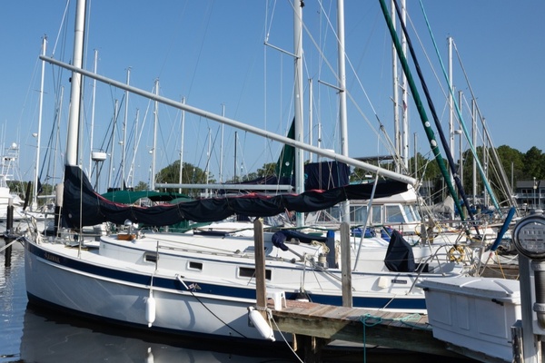 33ft Nonsuch Yacht For Sale