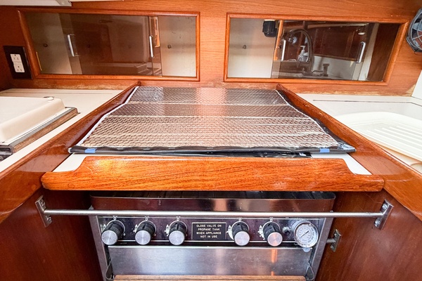 33ft Nonsuch Yacht For Sale