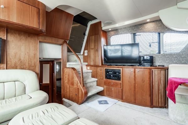 39ft Silverton Yacht For Sale