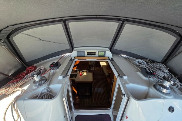 Pure Sterling 44ft Hunter Yacht For Sale