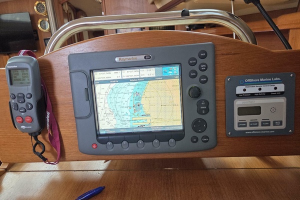 Pure Sterling 44ft Hunter Yacht For Sale