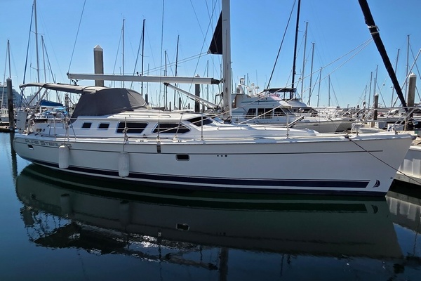 Pure Sterling 44ft Hunter Yacht For Sale