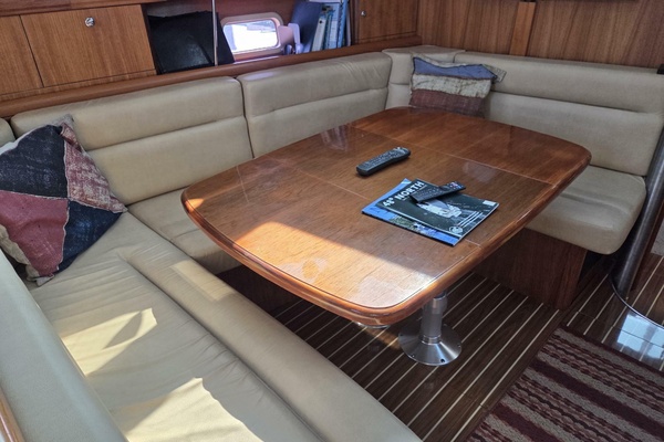 Pure Sterling 44ft Hunter Yacht For Sale