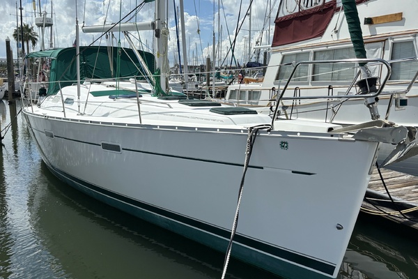 39ft Beneteau Yacht For Sale