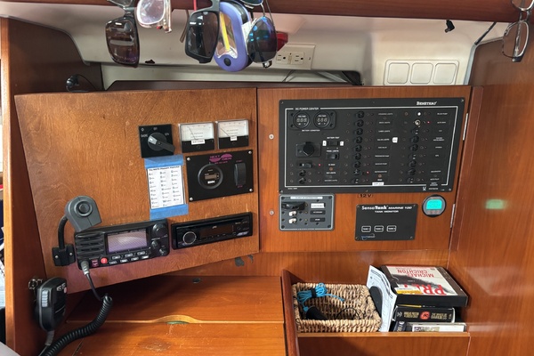 39ft Beneteau Yacht For Sale