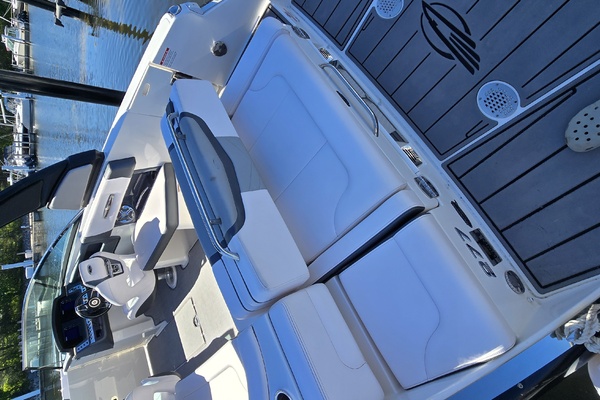 27ft Chaparral Yacht For Sale