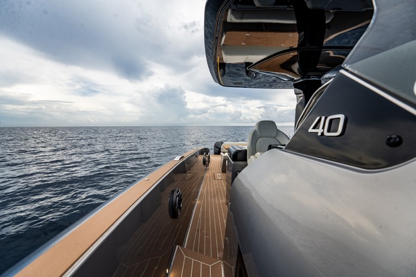40ft Solaris Yacht For Sale