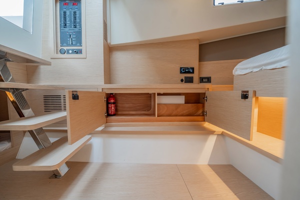 40ft Solaris Yacht For Sale