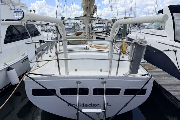 LONG SHOT 41ft Islander Yacht For Sale