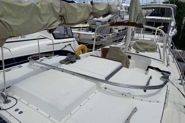 LONG SHOT 41ft Islander Yacht For Sale