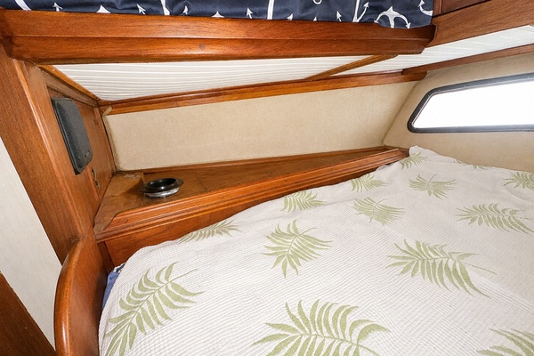 LONG SHOT 41ft Islander Yacht For Sale