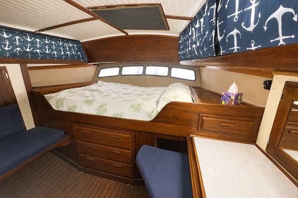 LONG SHOT 41ft Islander Yacht For Sale