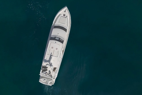 2014Hampton 76 ft 760 Sky Lounge Motor Yachts   TIGER LILLI