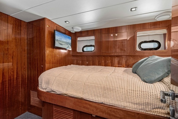 2014Hampton 76 ft 760 Sky Lounge Motor Yachts   TIGER LILLI
