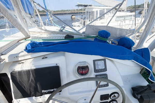 VIDIMUS 44ft Fountaine Pajot Yacht For Sale