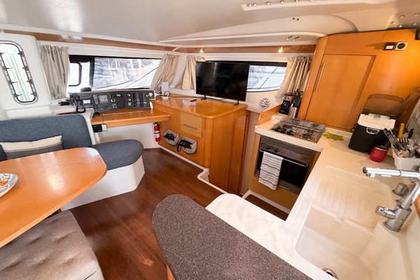 VIDIMUS 44ft Fountaine Pajot Yacht For Sale