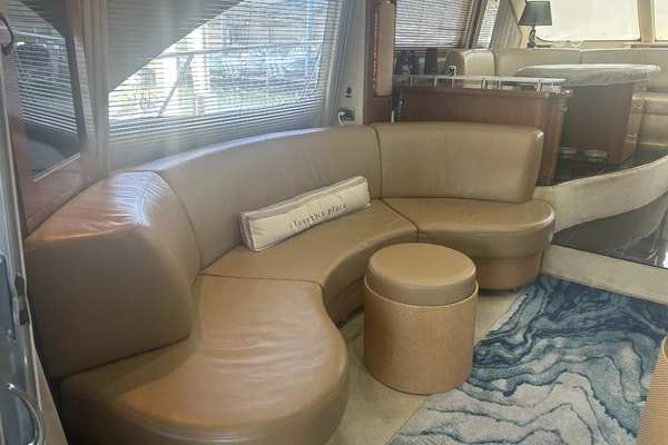 Sea Ray 550 SEDAN BRIDGE Yacht For Sale