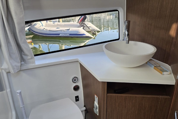 Beneteau Antares 11 Coupe Yacht For Sale